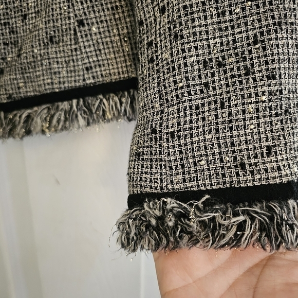 Albert Nipon Vintage one toggle closure tweed blazer - Picture 7 of 7